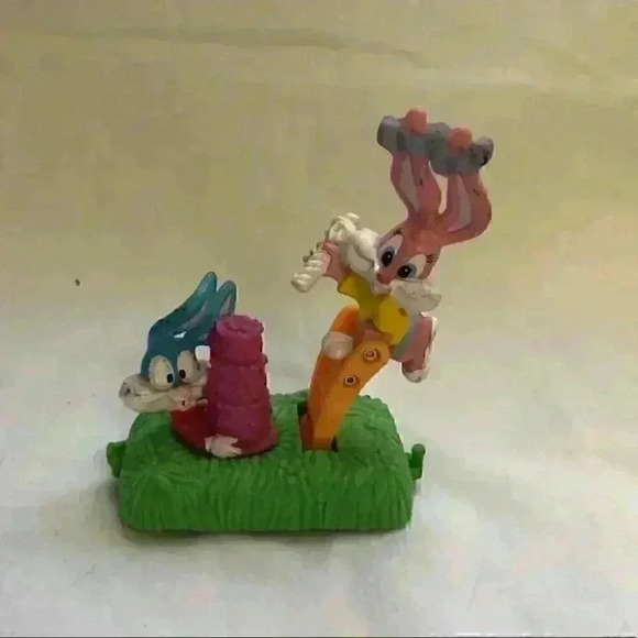 VTG 90s 1994 looney toons bunnie rolling happy meal toy  green and pink - Picture 1 of 4